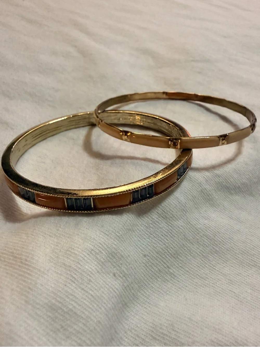 N/A vintage gold